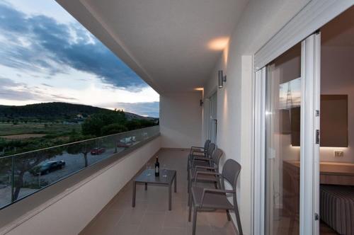 Apartment in Lopar with Balcony, Air conditioning, Wi-Fi (4617-4) photo