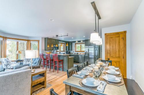 The Tomboy Townhome photo 2