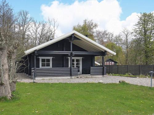 Three-Bedroom Holiday home in Frørup 2 - image 4