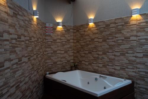 浴室, 瓜迪奧斯賓館 (Pousada dos Guardioes) in 費拉杜拉海灘