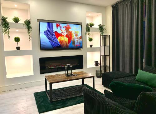 Immaculate Modern Home with parking - Sleeps 8 - gîte à louer Dolby Hotel Liverpool