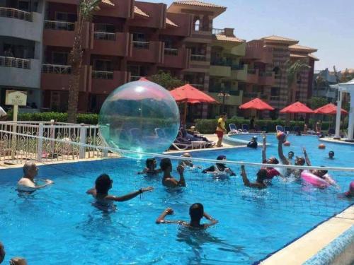 Piscina, شاليهات بورتو ساوث بيتش عائلات (شاليهات بورتو ساوث بيتش عائلات) in Ataqah