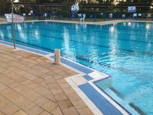 Swimmingpool, A home in kibbutz Yifat in Kfar Baruch