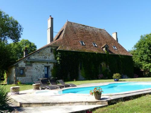 Gîte Autry-Issards, 6 pièces, 11 personnes - FR-1-489-250 gîte à louer Saint-Menoux