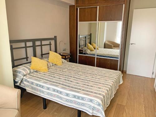 3 bedrooms, 6 beds