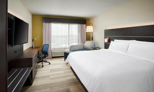 Holiday Inn Express & Suites Windsor East - Lakeshore, an IHG Hotel