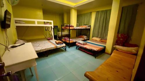 Belen Favila Transient rooms near Airport Terminal 3, Manila (fotografie 6)