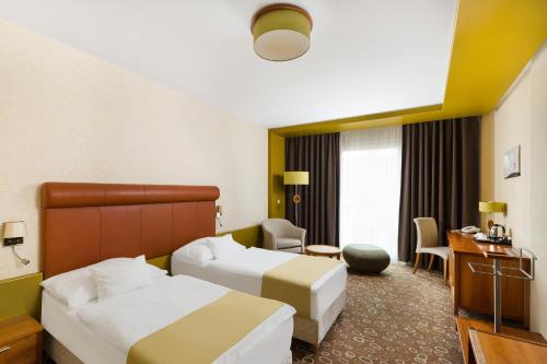 Guestroom, Corso Hotel Pecs in Pecs