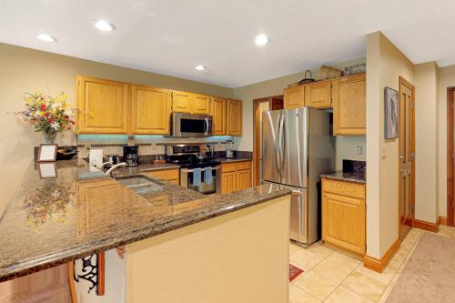 Etta Place Too 106 - image 2