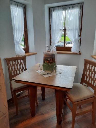 Gasthof Erzherzog Rainer - Zimmer und Ferienwohnung in Kössen, Österreich