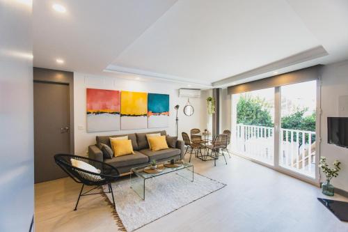 Two-Bedroom Apartment image 6