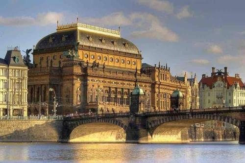 Andel Studio with terrace, Praha (fotografie 10)
