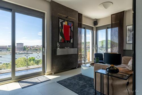 ORANGEHOMES 130 m2 APT with fantastic view to river Danube, Budapeszt