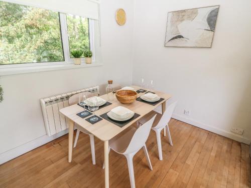 22 Glyn Y Mor in Llanbedrog
