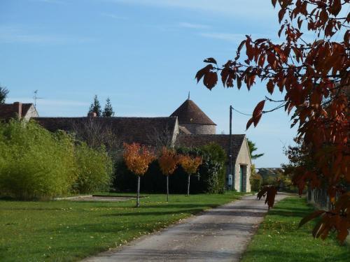 Entrance, Gites du Martroy in Chateau-Landon
