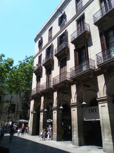 Colom Apartments