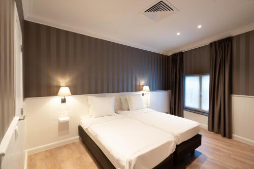 Standard Twin Room room in Hotel du Théâtre