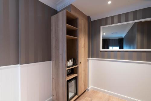 Standard Triple Room image 9