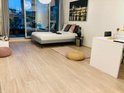 Apartement Blanc Harfa design, Прага (фото 6)