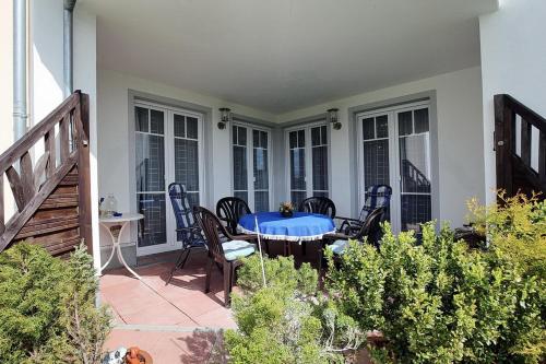 Apartment with Terrace image 3