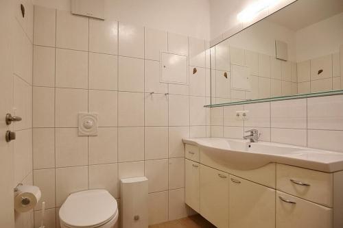 Apartment with Balcony image 6