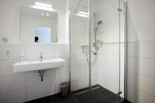 Linden-Palais Wohnung 04 74m von Seedeichstraße entfernt