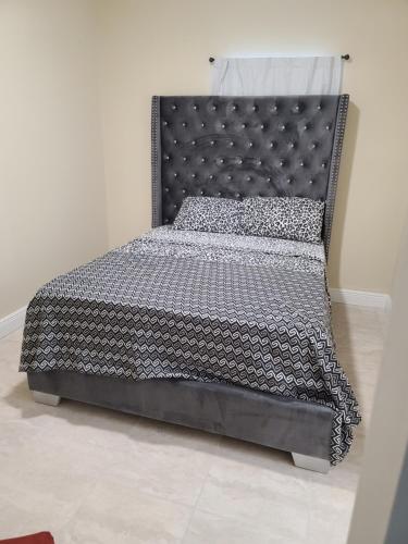House with 2 Master bed, 2 living rooms,