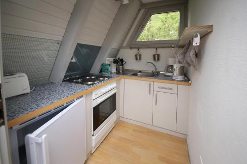 Konyha, Ferienhäuser Campingplatz (Ferienhauser Campingplatz) in Kinding