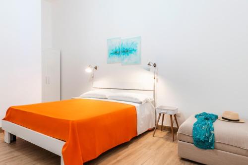 1 queen bed, 1 sofa bed