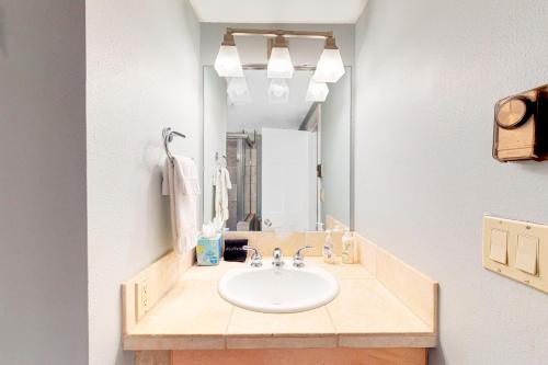 Pacific Ave West 615 - Mountain View Penthouse - image 7