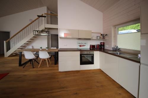 Konyha, Ferienhäuser Campingplatz (Ferienhauser Campingplatz) in Kinding