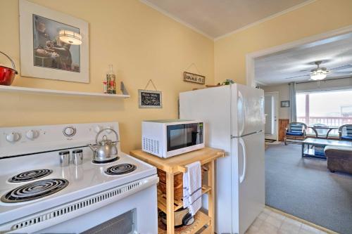 Rockaway Beach Escape with View Steps to Sand! - image 6