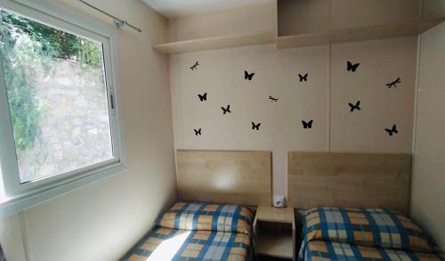 Bungalow (2 Adults)