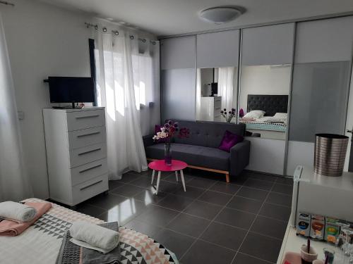 Facilities, CHAMBRE COSY Adults only in Agde City Center
