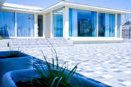 Villa Blanca - image 7