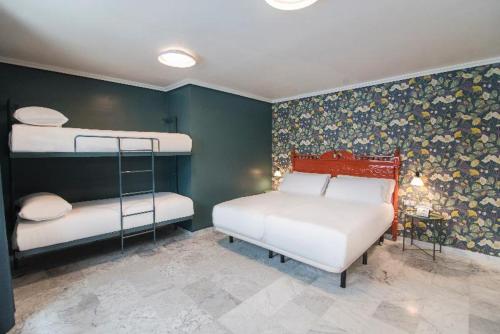 Petit Palace Puerta de Triana, Севилья (фото 10)