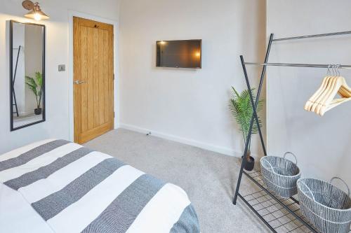 Anchors Apartment image 9