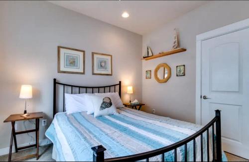Exceptional Vacation Home in Rockaway Beach townhouse - image 8