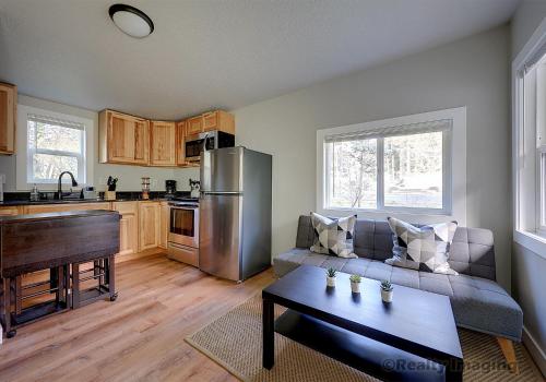 Newly Remodeled Motel Room #10 at the base of Mt Hood
