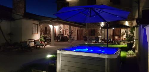  Rooms & Apartment STELIO in 52206 Loborika