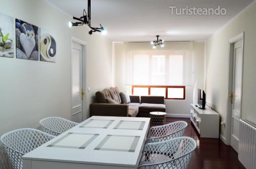  Apartamento BARLOVENTO: céntrico y totalmente reformado in San Vicente de la Barquera
