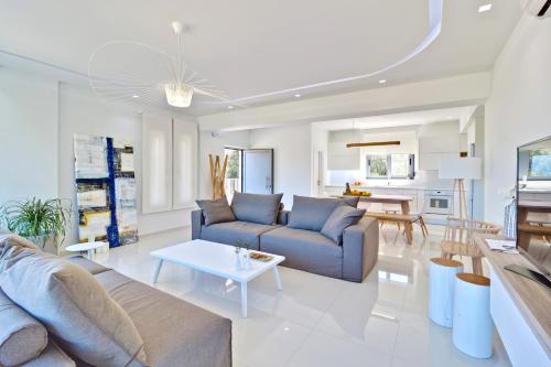 Asterios Villa - image 7