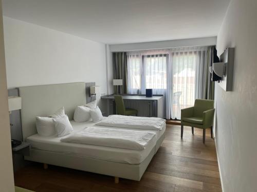 Hotel am Schloss - image 14