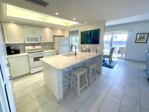 Sanibel Siesta On The Beach Unit 210 Condo - image 9