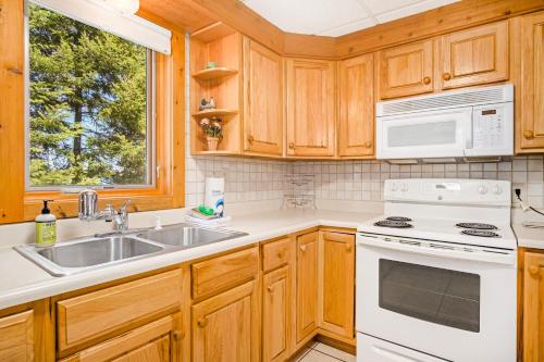 Arborvitae Point - image 4