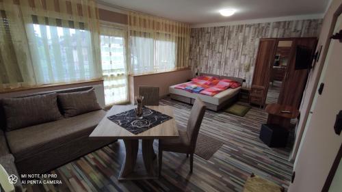 B&B Harkan - Apartman Edit - Bed and Breakfast Harkan