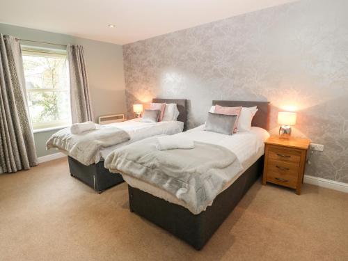 Beeley Matlock - image 14