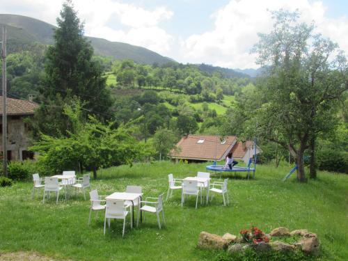 Garden, EL CORRAL DEL CARTERU - Casa Rosales in San Roman de Villa