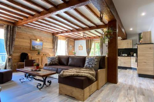 Vaste T4 115m2. Balcon. Vue. Suite. Jardin et jeux - Location saisonnière - Cauterets