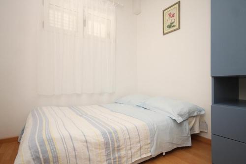Two-Bedroom Apartment with Terrace and Sea View image 1